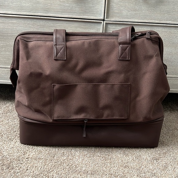 BEIS Accessories - NWT Beis Weekender Bag